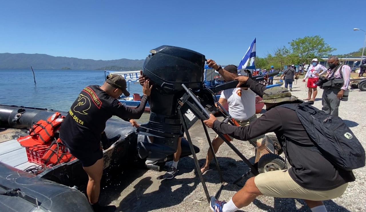Autoridades trabajan en recuperar cuerpos de desaparecidos tras vuelco de lancha en el lago de Ilopango autoridades-trabajan-en-recuperar-cuerpos-de-desaparecidos-tras-vuelco-de-lancha-en-el-lago-de-ilopango